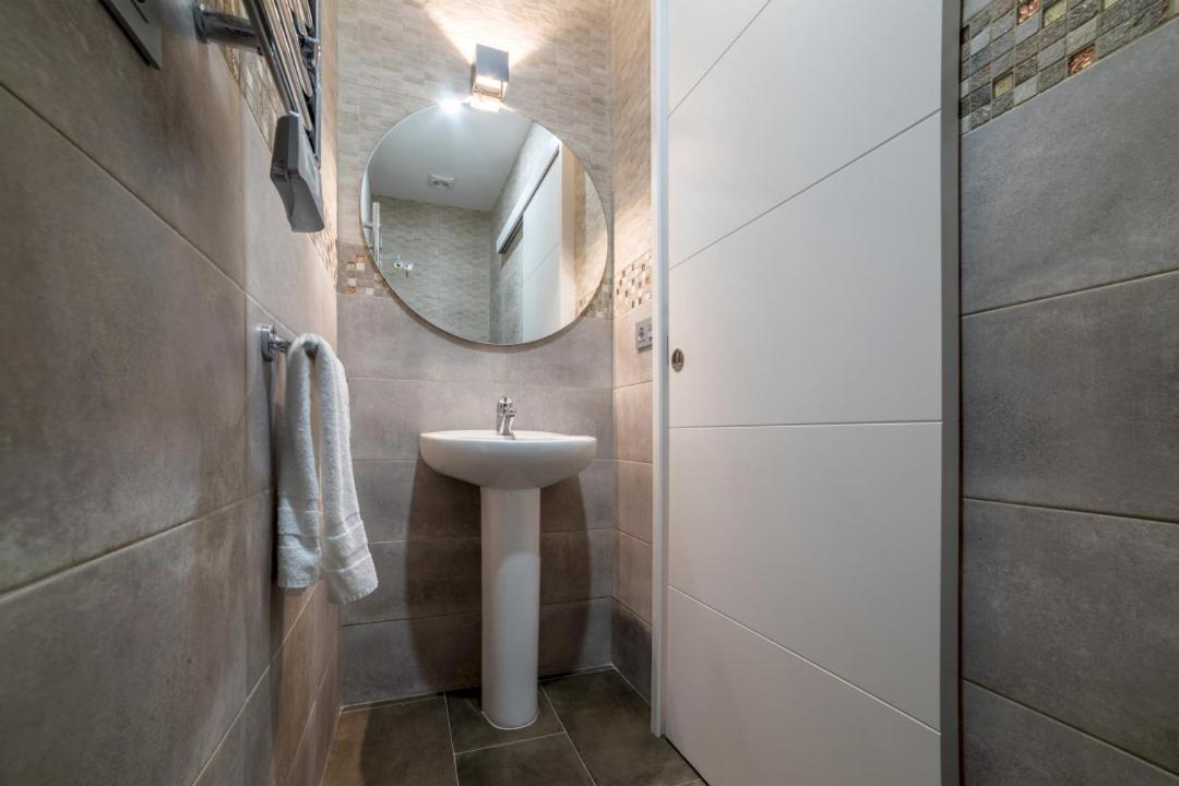2 Bedrooms 1.5 Bathrooms Furnished - Justicia - Refurbished - Mintystay 马德里 外观 照片