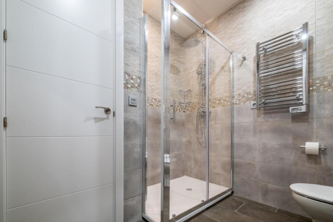 2 Bedrooms 1.5 Bathrooms Furnished - Justicia - Refurbished - Mintystay 马德里 外观 照片