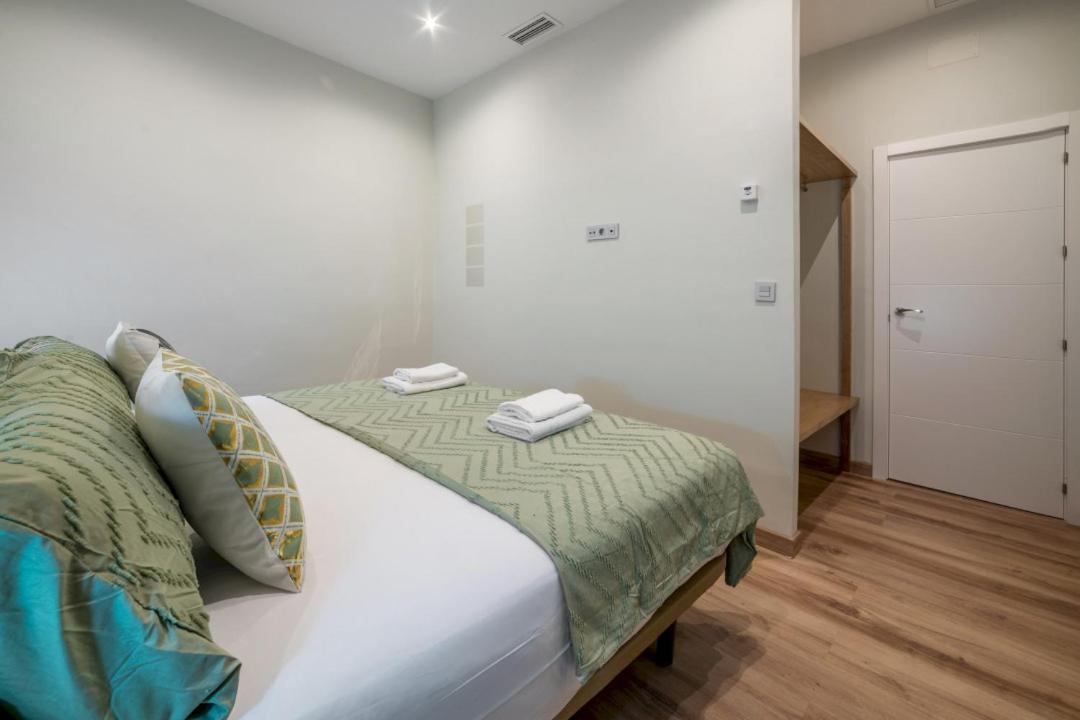 2 Bedrooms 1.5 Bathrooms Furnished - Justicia - Refurbished - Mintystay 马德里 外观 照片